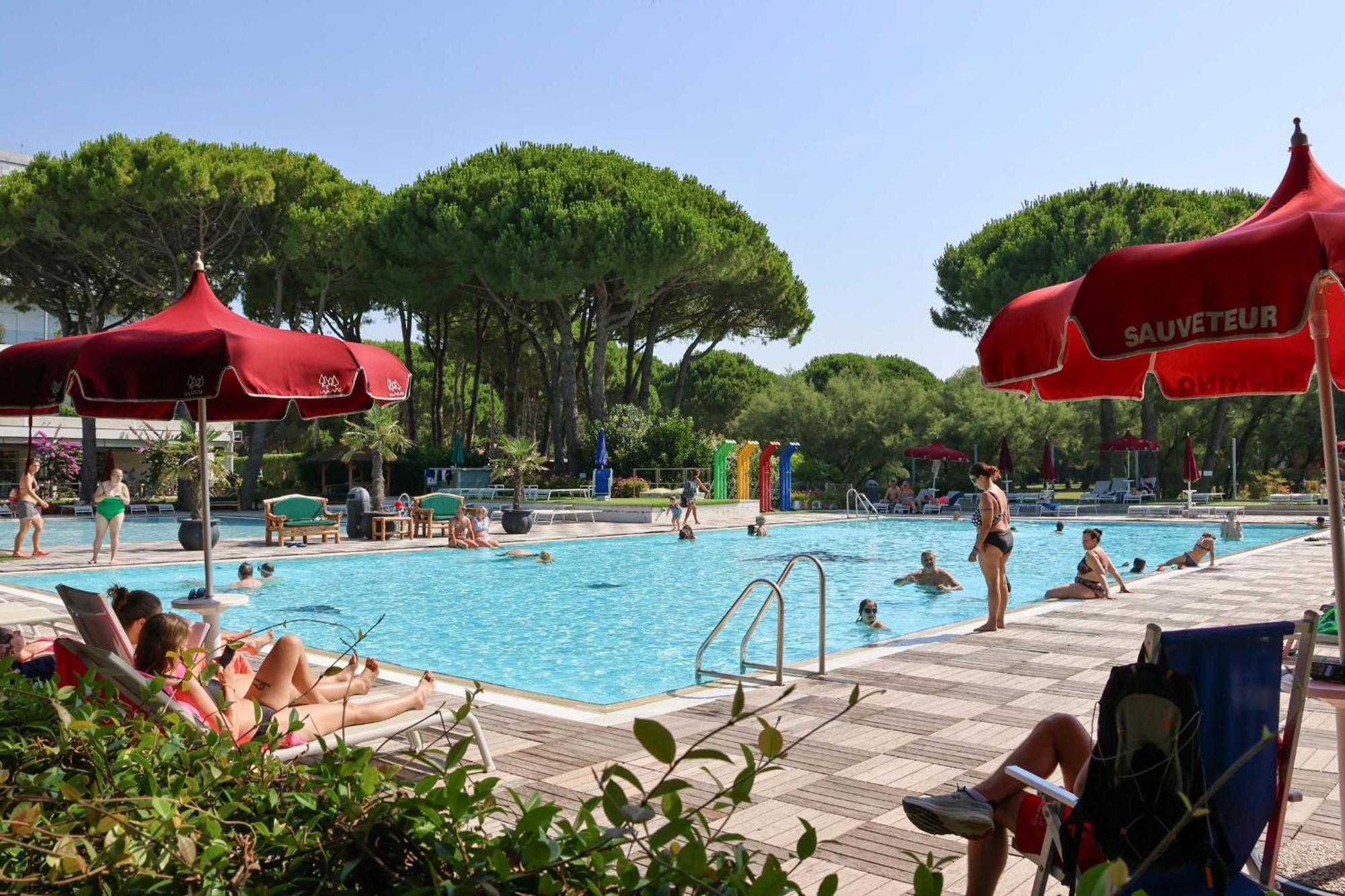 Il Tridente Camping Village 比比翁 外观 照片