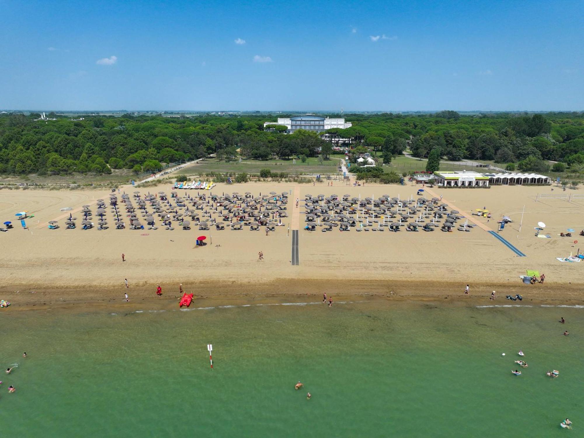 Il Tridente Camping Village 比比翁 外观 照片
