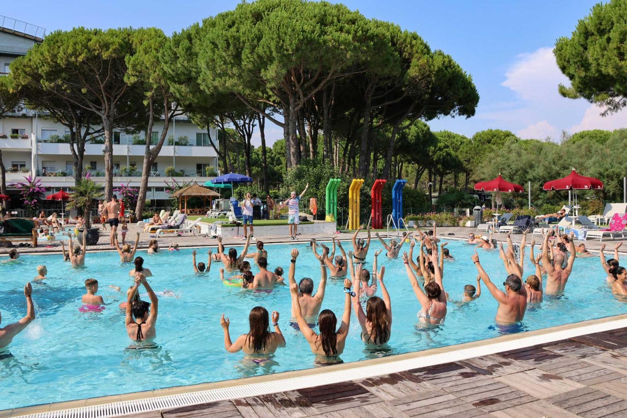 Il Tridente Camping Village 比比翁 外观 照片
