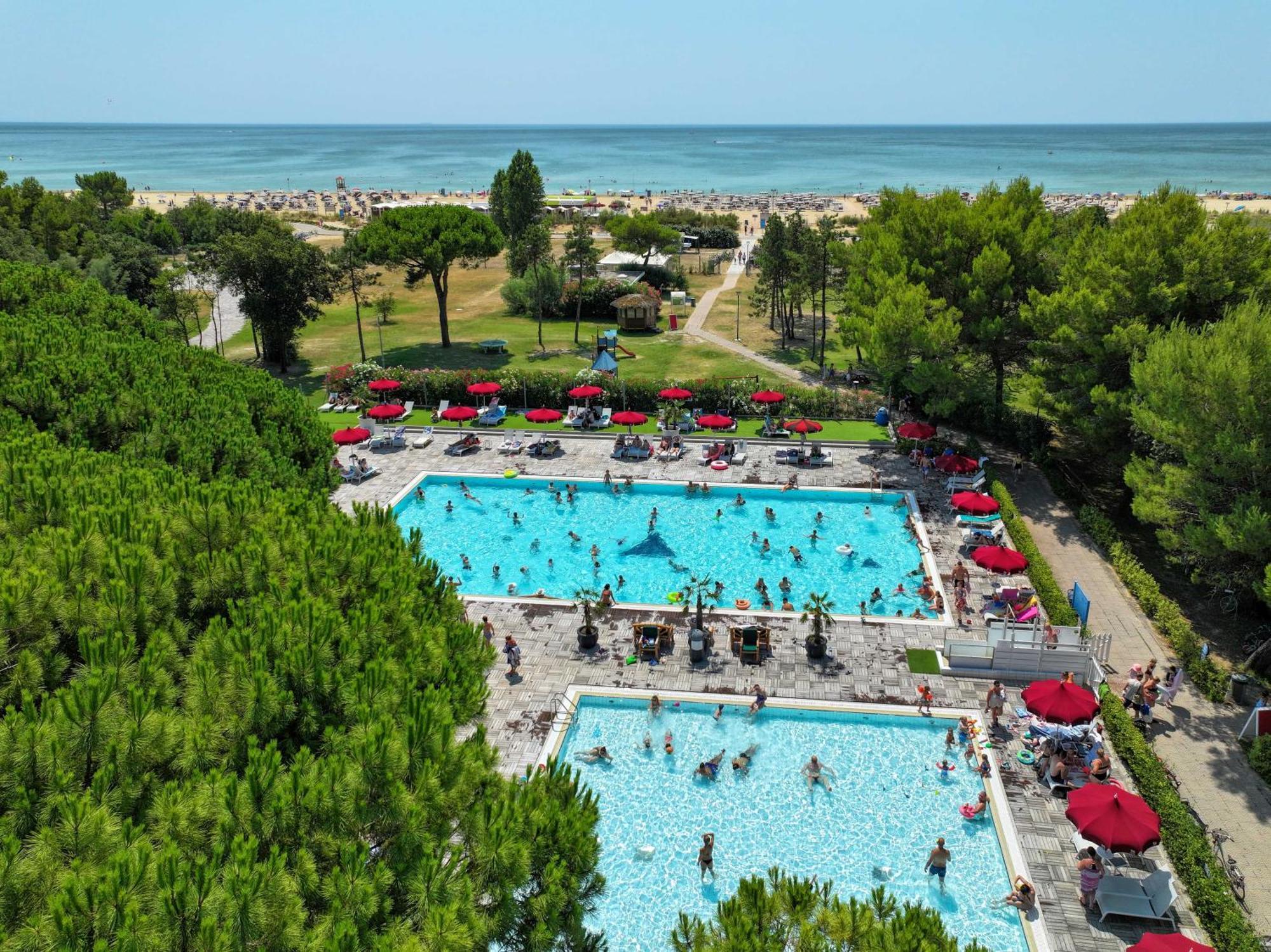 Il Tridente Camping Village 比比翁 外观 照片
